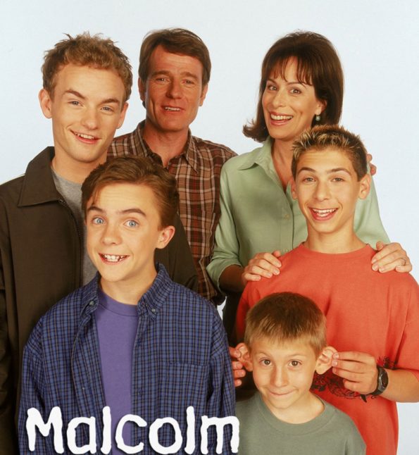 la famille de malcolm avec les petits génies de la famille et les gros relous ,pas vraiment une série geek mais…